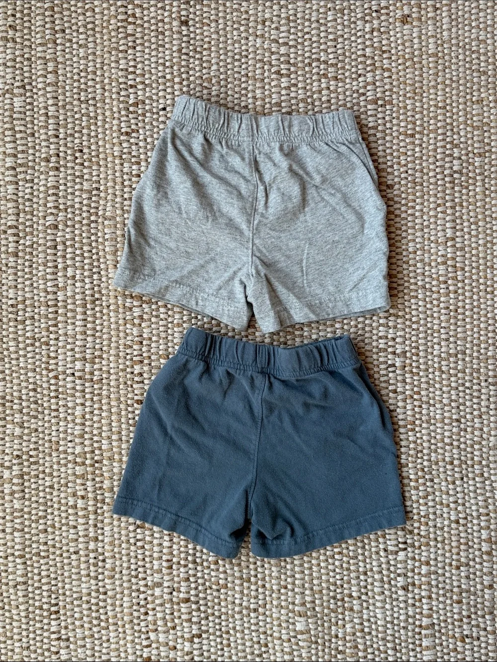GAP toddler Elastic-Waist Shorts in Gray and blue